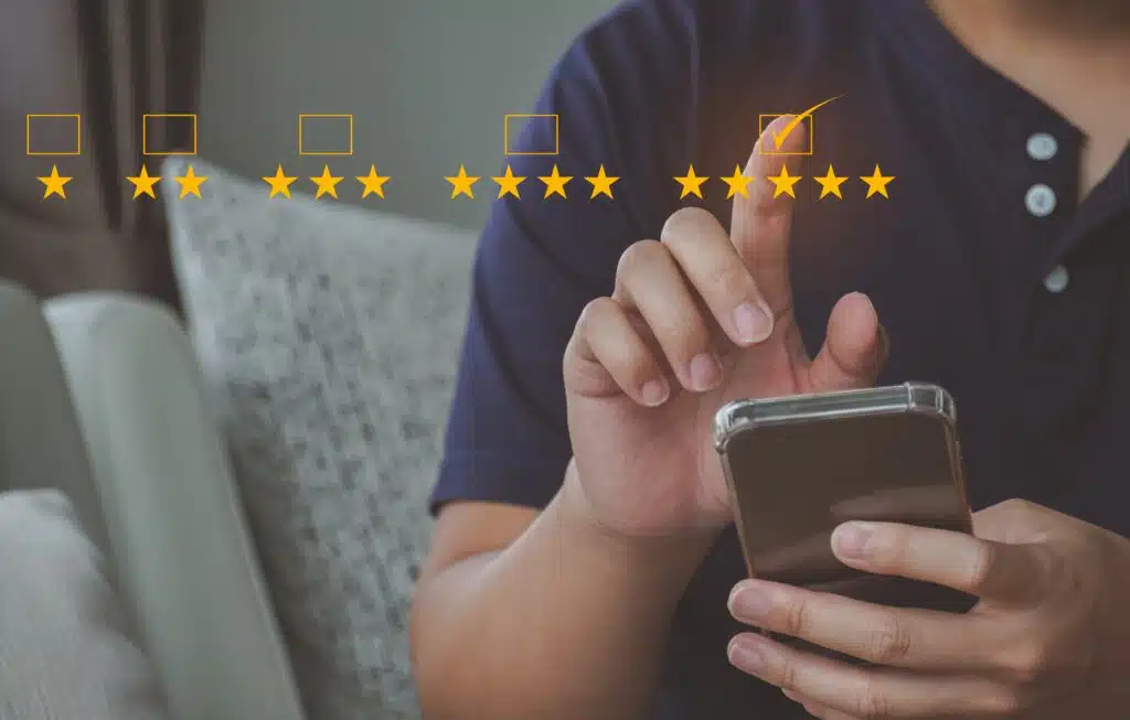 Kundenbewertung gutes Bewertungskonzept, Kundenbewertung durch fünf Sterne Feedback, positives Feedback.